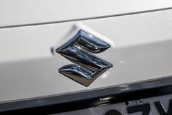 2024 Suzuki Vitara Shadow