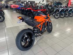 2021 KTM 1290 Super Duke R Super Duke Orange