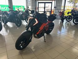2021 KTM 1290 Super Duke R Super Duke Orange