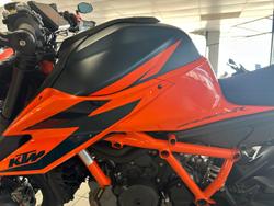 2021 KTM 1290 Super Duke R Super Duke Orange