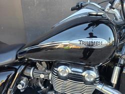 2010 Triumph THUNDERBIRD GREY