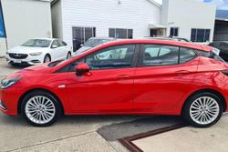 2017 Holden Astra R