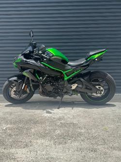 2020 Kawasaki Z H2 (ZR1000K) Green