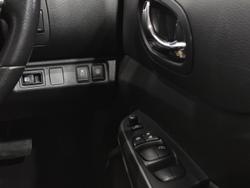 2022 Nissan Navara ST-X