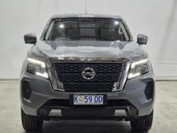 2022 Nissan Navara ST-X