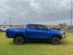 2023 Toyota Hilux SR5
