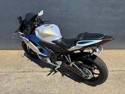 2025 Yamaha 2025 Yamaha 320CC YZF320A R3 WHITE