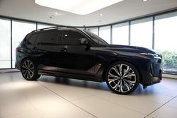 2024 BMW X7 M60i