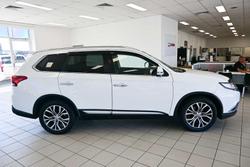 2017 Mitsubishi Outlander Exceed