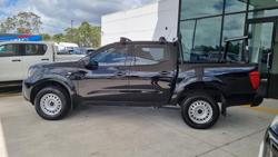 2021 Nissan Navara SL