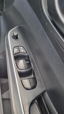 2021 Nissan Navara SL