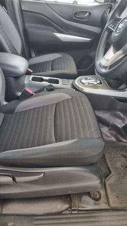 2021 Nissan Navara SL