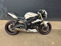 Triumph Street Triple 660