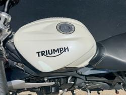 2015 Triumph STREET TRIPLE 660 WHITE