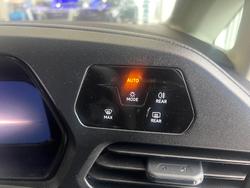 2025 Volkswagen Caddy TSI220