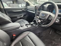 2025 Ford Everest Black Edition