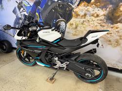 2023 CFMOTO 450 SR ABS WHITE