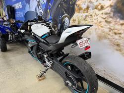 2023 CFMOTO 450 SR ABS WHITE