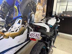 2023 CFMOTO 450 SR ABS WHITE