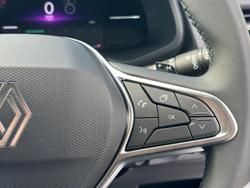 2025 Renault Trafic Premium