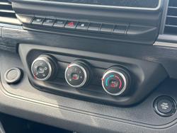 2025 Renault Trafic Premium