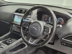 2019 Jaguar F-PACE 35t S
