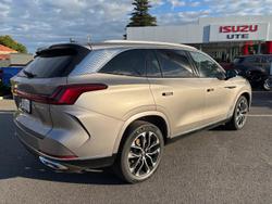 2025 MG QS Excite IS31 MY25 Cashmere Silver