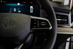 2025 MG QS Essence IS31 MY25 AWD Pearl White