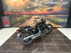 Yamaha XVS650 V-Star Custom