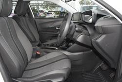 2022 Peugeot 2008 Allure