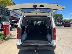 2014 Hyundai iLoad TQ2-V MY15 Creamy White