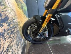2021 Ducati DIAVEL 1260 S RED BLACK