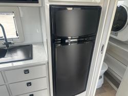 2022 JB Caravans 19'6 Dirt Road Xtreme Rear Door