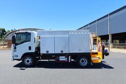 2013 Isuzu N Series NPR 400
