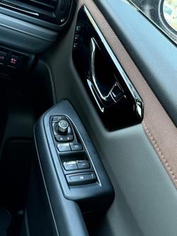 2025 Subaru Forester Hybrid Sport S6 MY26 AWD Crystal Black