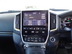 2016 Toyota Landcruiser Sahara VDJ200R 4X4 Dual Range Glacier White