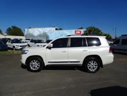 2016 Toyota Landcruiser Sahara VDJ200R 4X4 Dual Range Glacier White