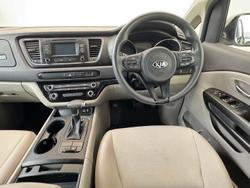 2017 Kia Carnival S