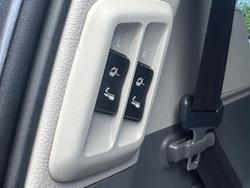 2011 Toyota Landcruiser Prado Kakadu