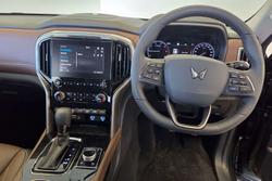 2025 Mahindra Scorpio Z8L