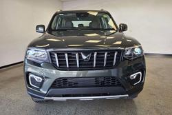 2025 Mahindra Scorpio Z8L