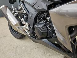 2017 Kawasaki Z300 GREY