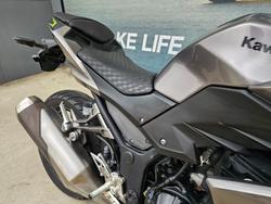 2017 Kawasaki Z300 GREY