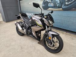 2017 Kawasaki Z300 GREY