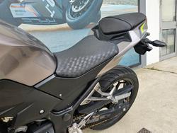 2017 Kawasaki Z300 GREY