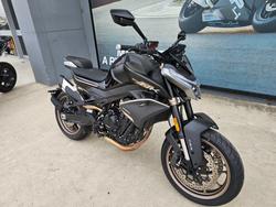 2023 CFMOTO NK ADVANCE Black