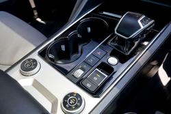 2020 Volkswagen Touareg 210TDI R-Line