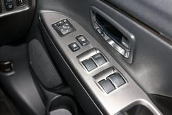 2025 Mitsubishi ASX LS