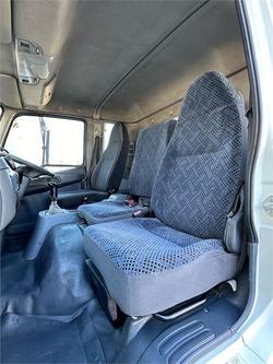 2010 Mitsubishi Fighter FM67FM 10.0