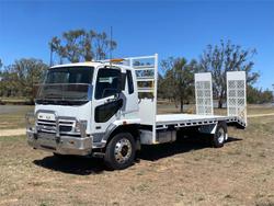 2010 Mitsubishi Fighter FM67FM 10.0